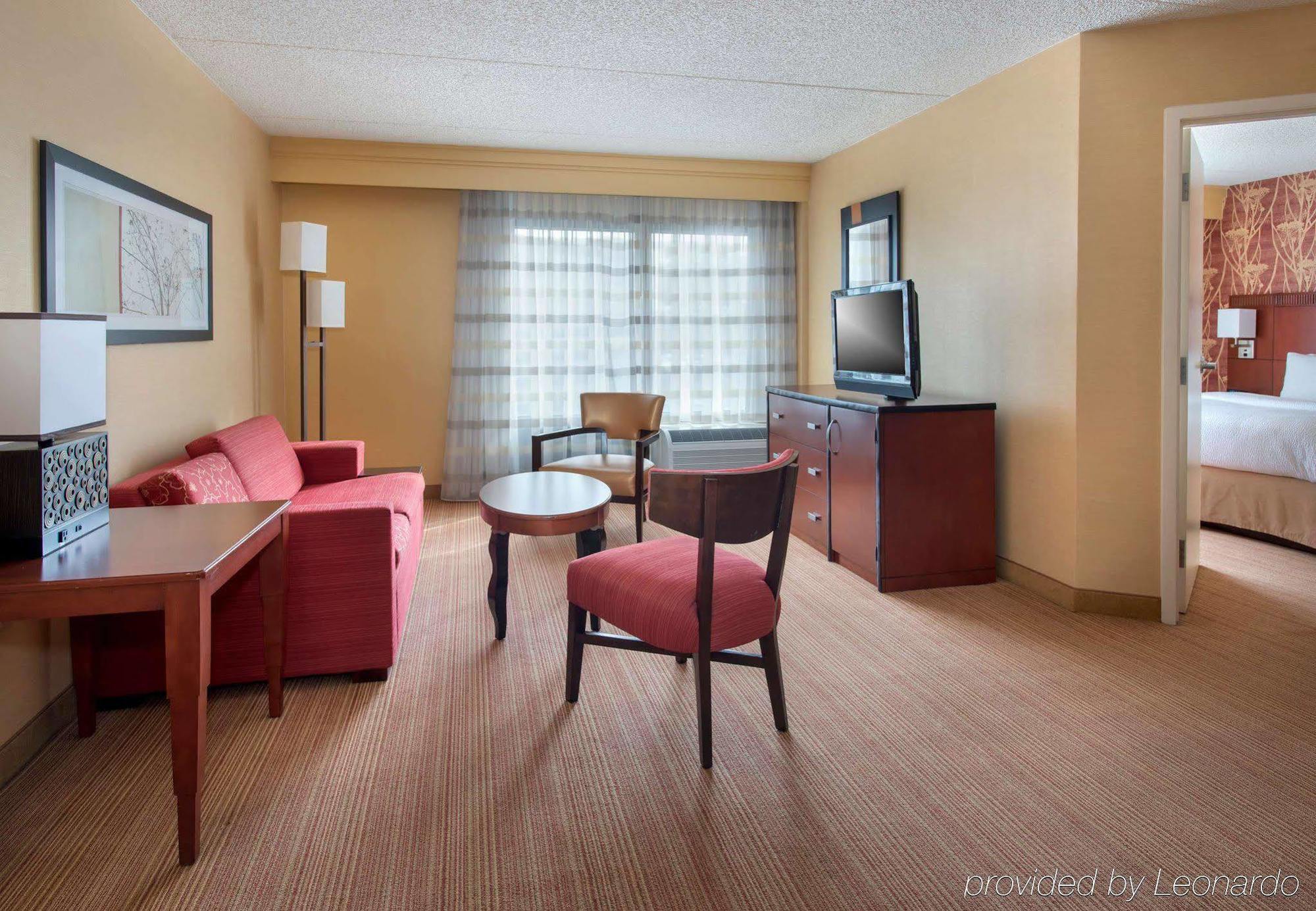 Courtyard By Marriott Secaucus Meadowlands Hotell Exteriör bild